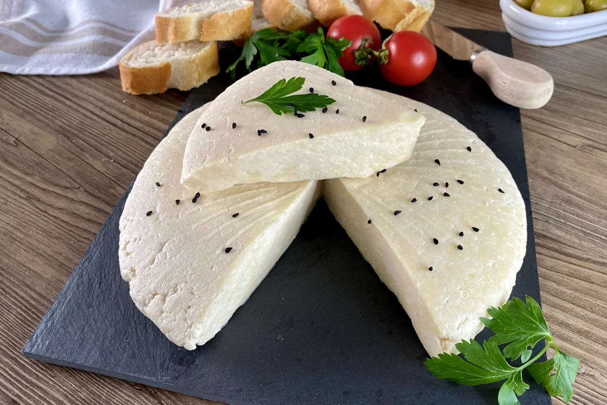 Peynir (Ev Yapımı)